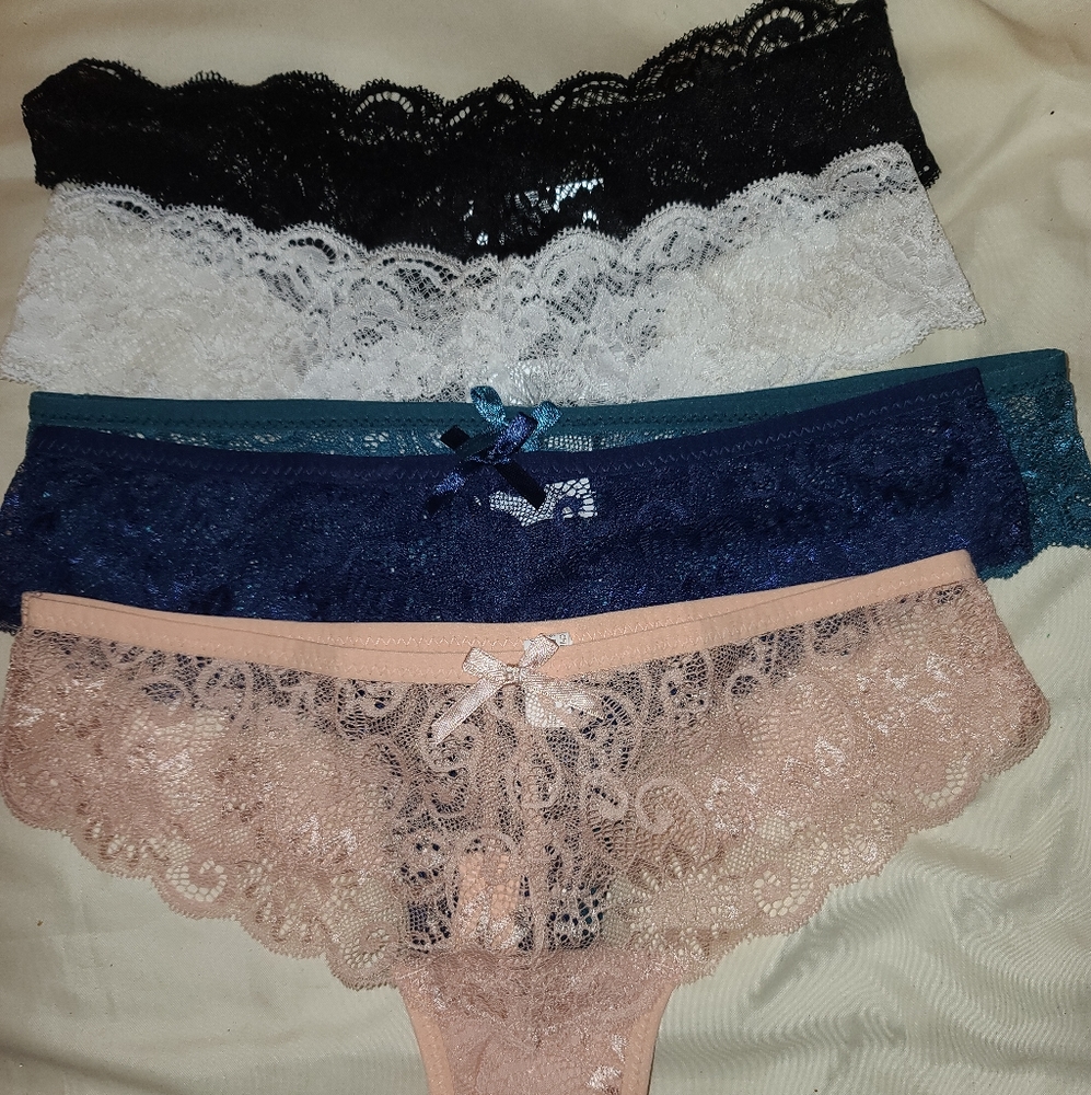 NEW 5 Lacy Thongs Panties